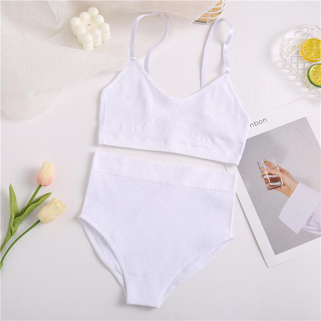Seamless comfort lingerie set