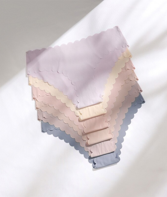 Lace trim panties