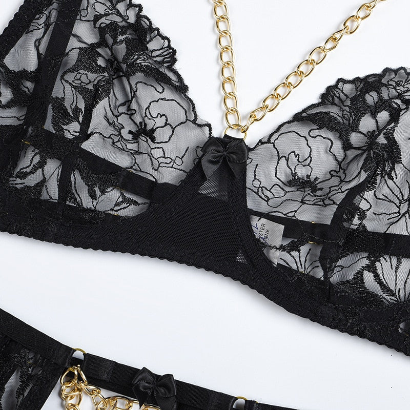 Lace and chain garter set